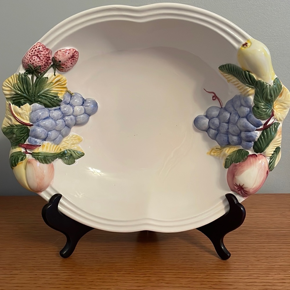 Jay Wilfred serving bowl from Portugal. #416